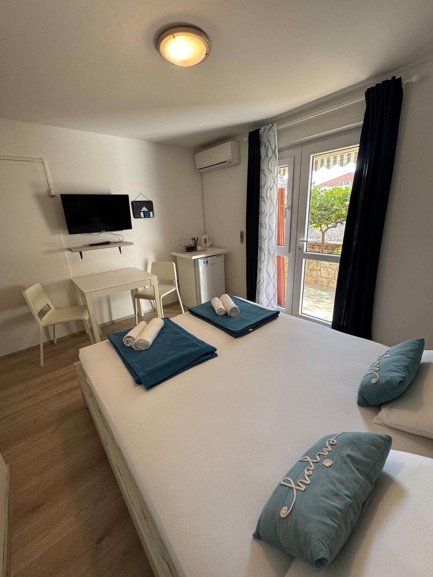 Guest House Kovacevic Hvar Town Buitenkant foto