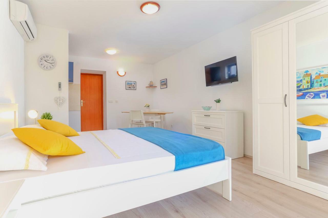 Guest House Kovacevic Hvar Town Buitenkant foto